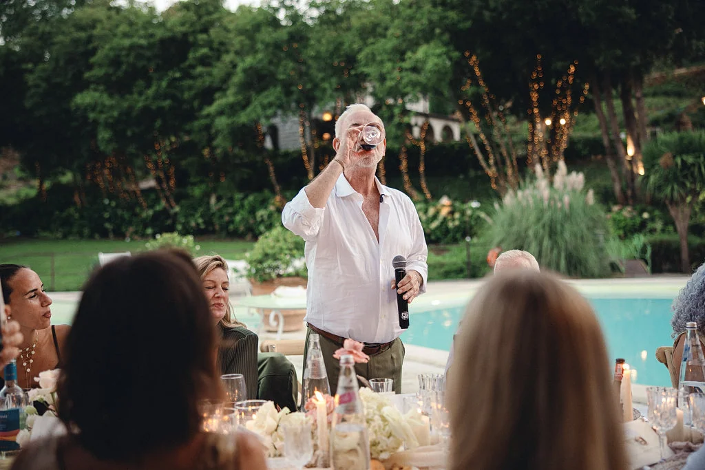 Hochzeitsfotograf Toskana – brautpaar im garten valle di badia | Markus Schwarze
