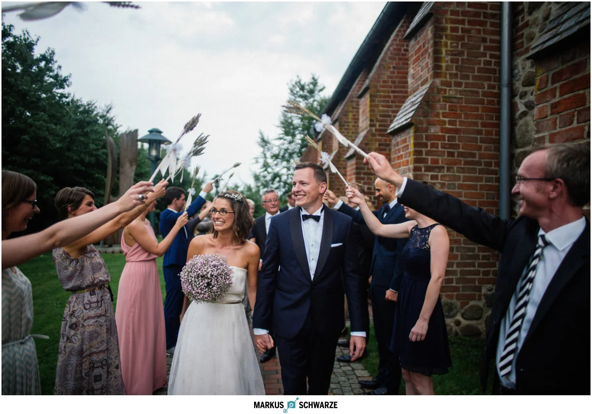 Sommerhochzeit auf Gut Thansen – Hochzeitsfotograf Gut Thansen 0021 | Markus Schwarze
