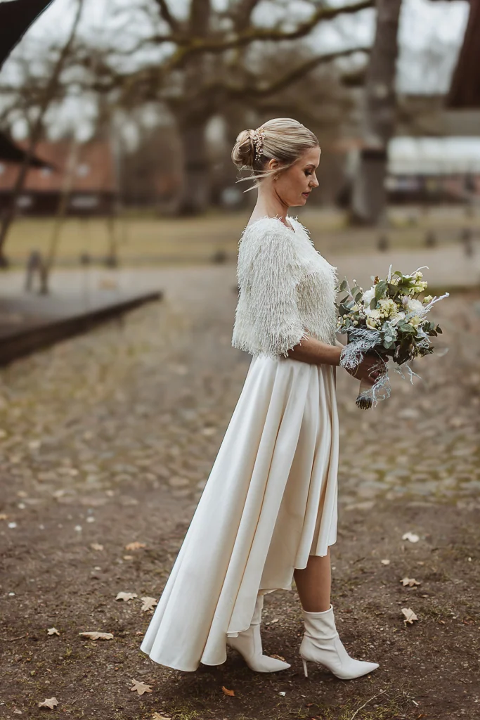 Zwischen Wasserturm und Heide – braut leonie hochzeit gut thansen | Markus Schwarze