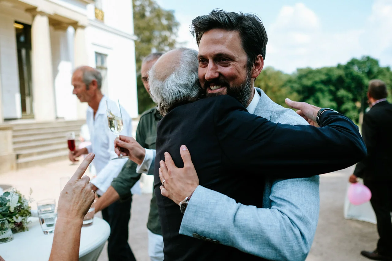 Herzliche Gratulation nach der Hochzeit im Jenisch Haus