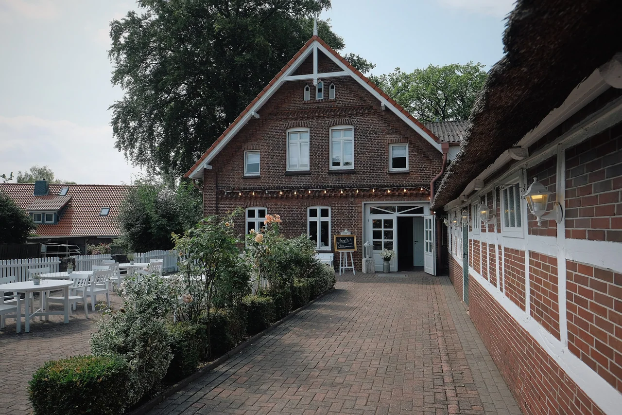 Innenhof des Landhaus Westerhof in Rosengarten