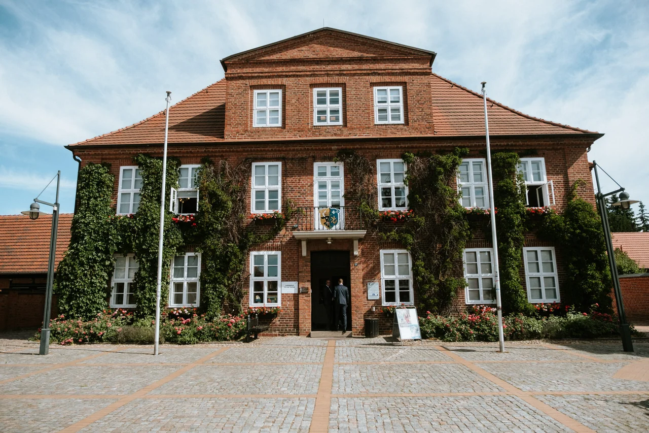 Historisches Standesamt bei einer Hochzeit in Ludwigslust